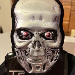 T2 Terminator 2 Metallic Skull Display